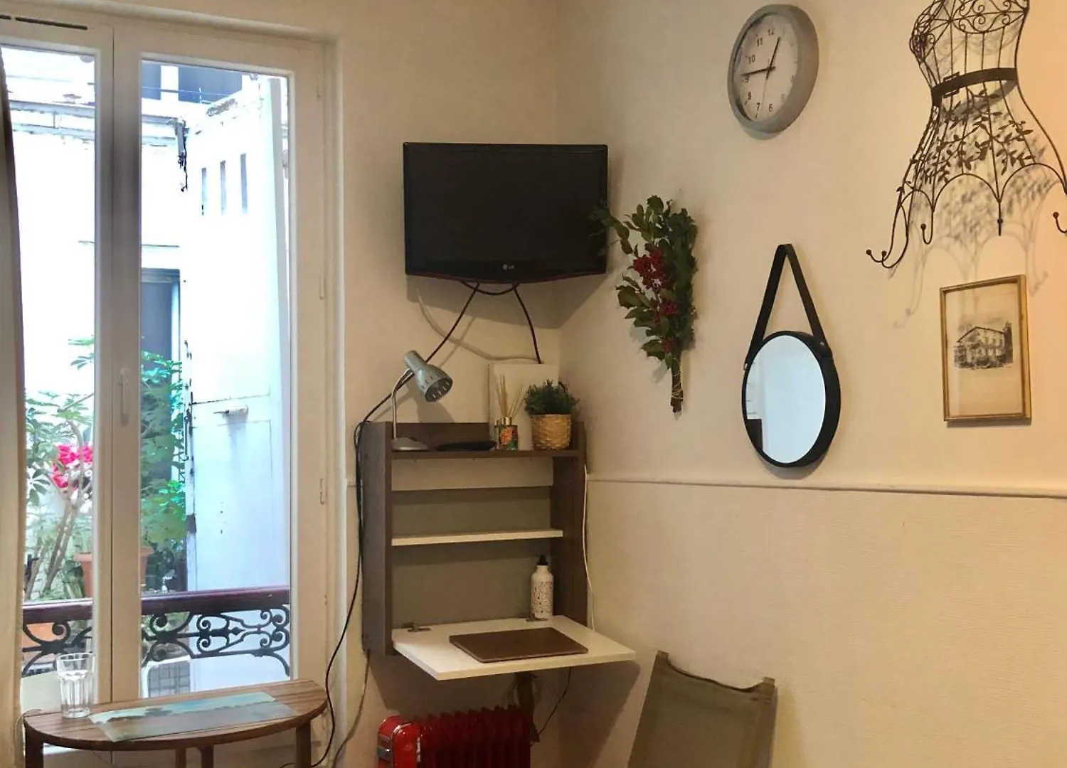 Cozy Nest In Montmartre Apartment Paris